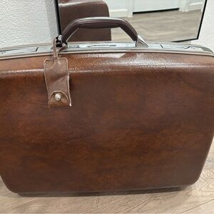 Classic Brown Leather Men's Bag
